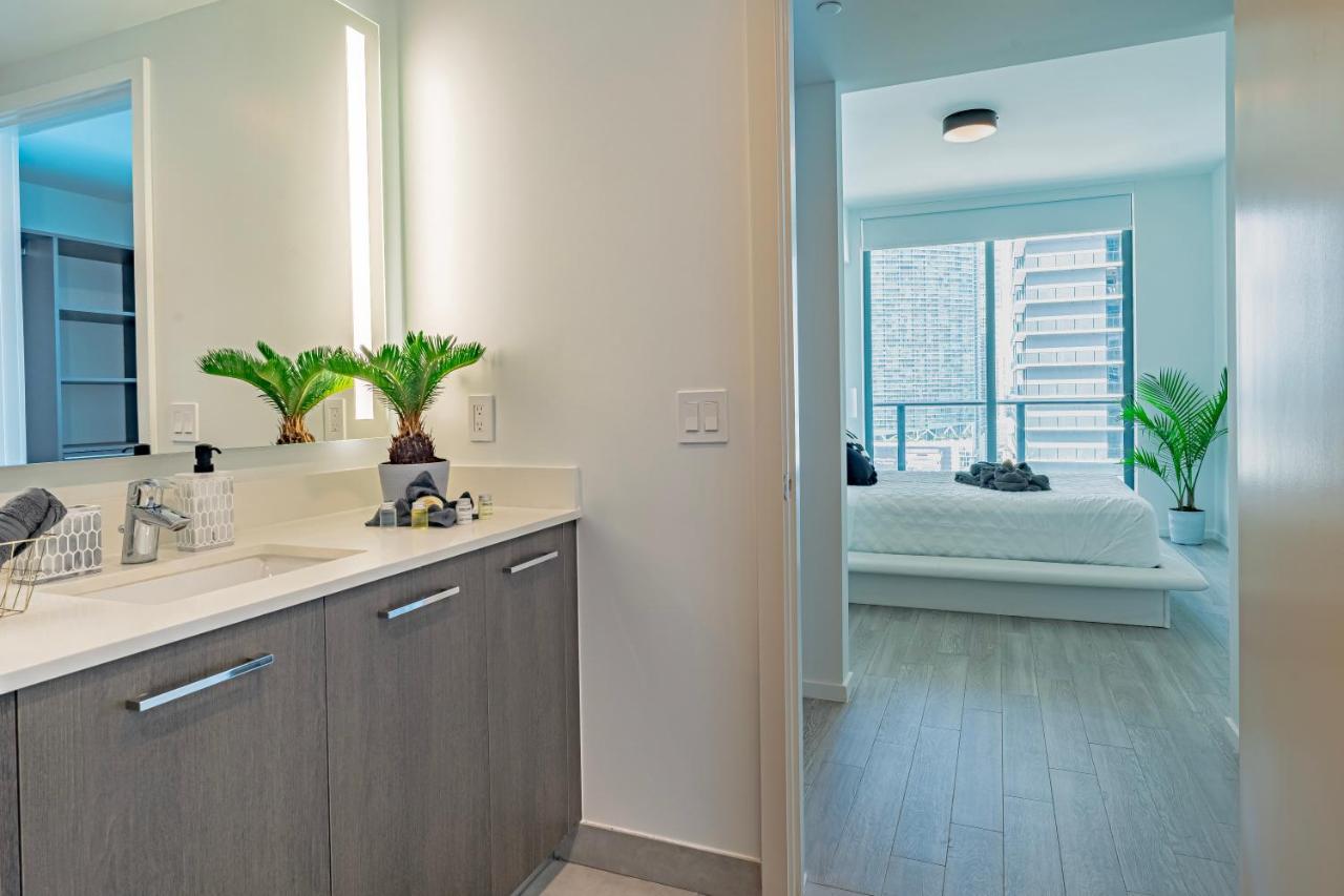 מיאמי Luxurious 2-Bed Apartment With Breathtaking Bay Views!! מראה חיצוני תמונה